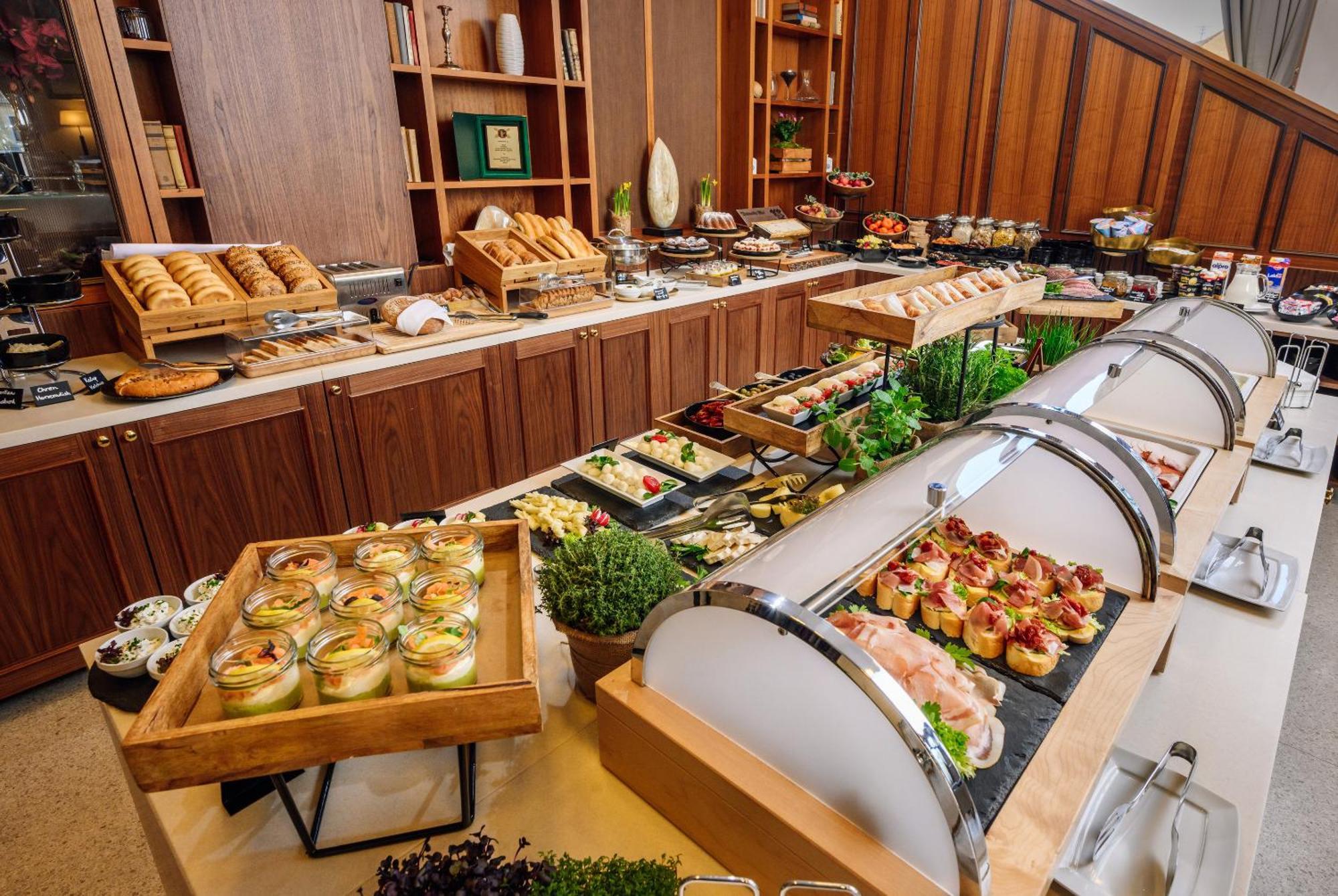 伊丽莎白酒店 Trenčín 外观 照片